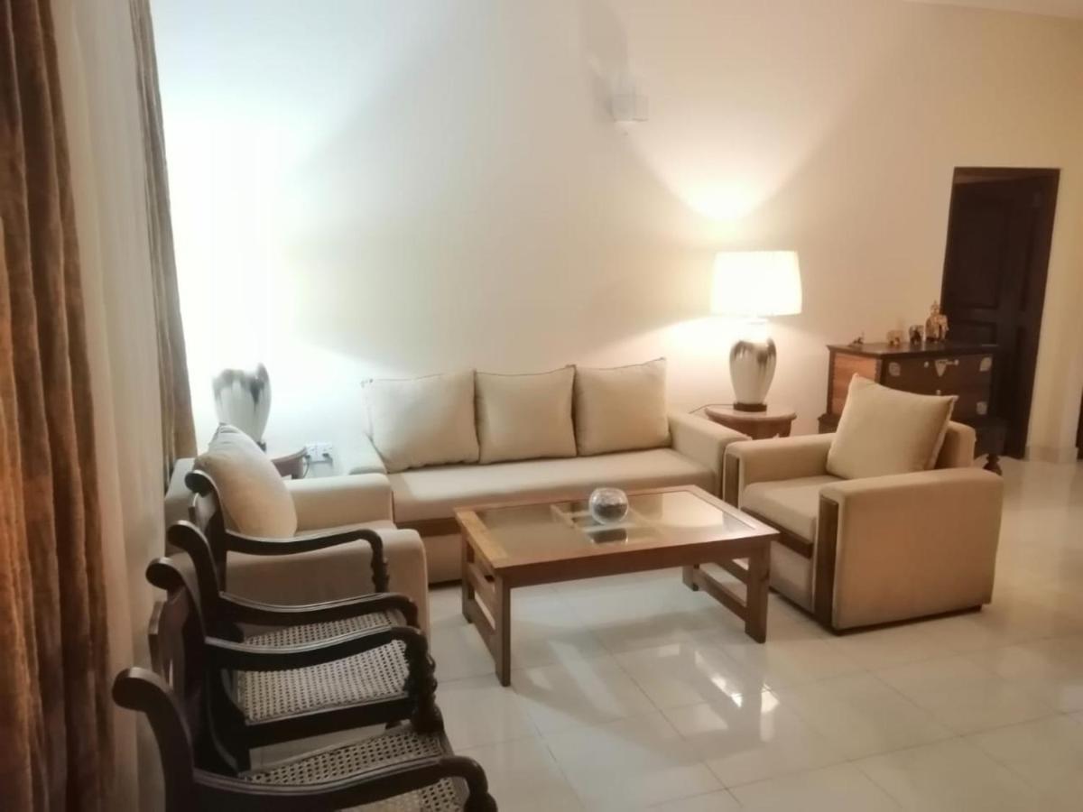 Nalendra Villa - Oceanfront Hikkaduwa Luaran gambar
