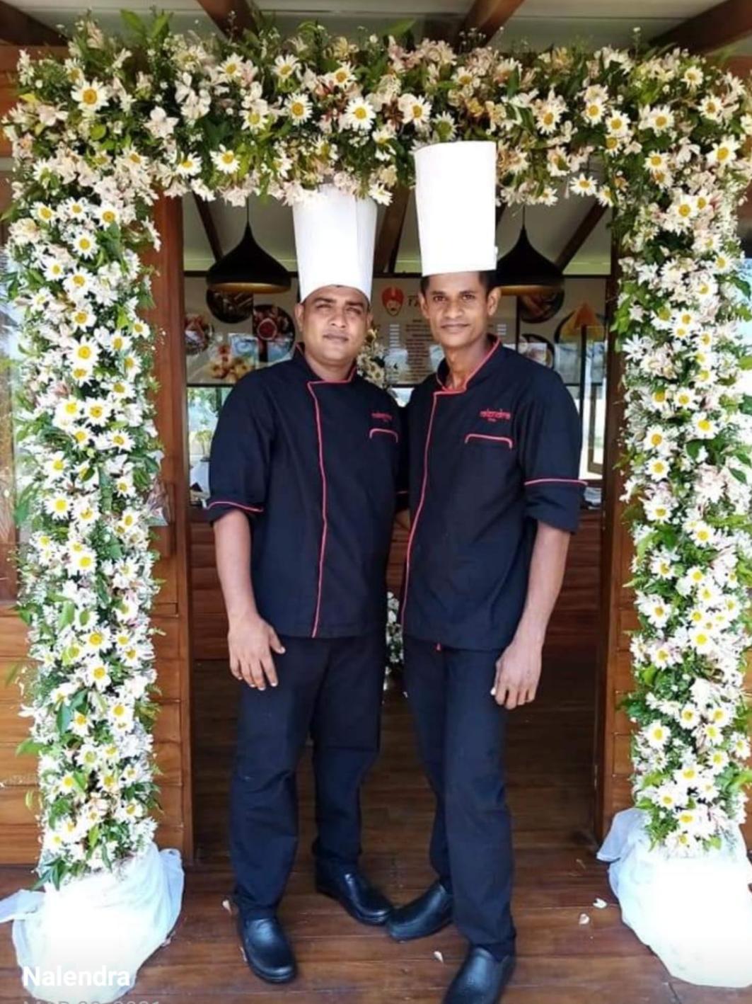 Nalendra Villa - Oceanfront Hikkaduwa Luaran gambar