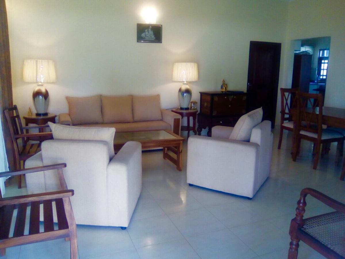 Nalendra Villa - Oceanfront Hikkaduwa Luaran gambar